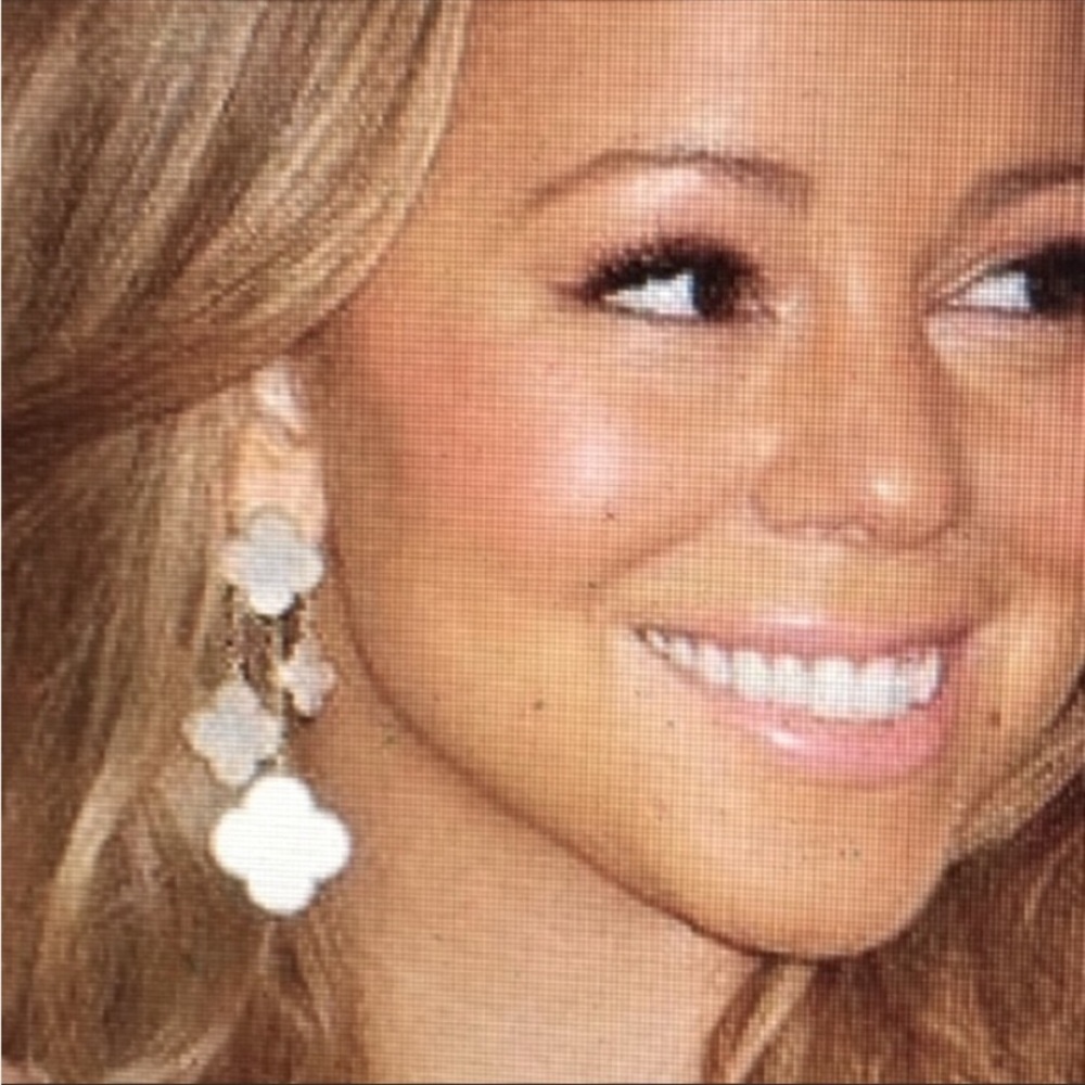 Four leaf clover mother of pearl Gold drop earrings